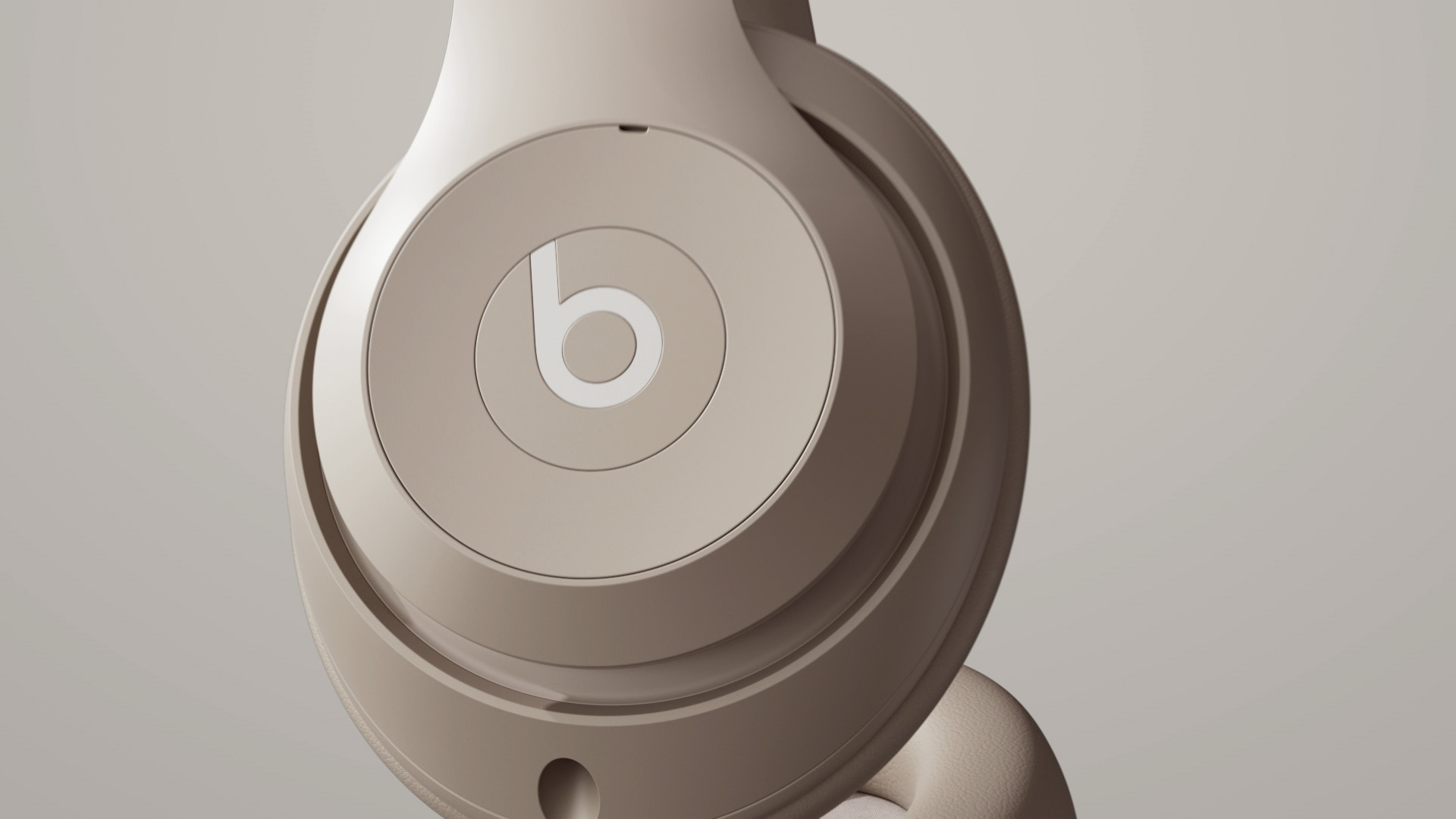 Beats by Dr. Dre Beats Studio Pro Headphones, Sandstone with 10000mAh Power  Bank MQTR3LL/A K